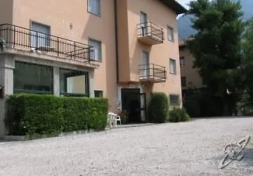 Oasi Hotel *